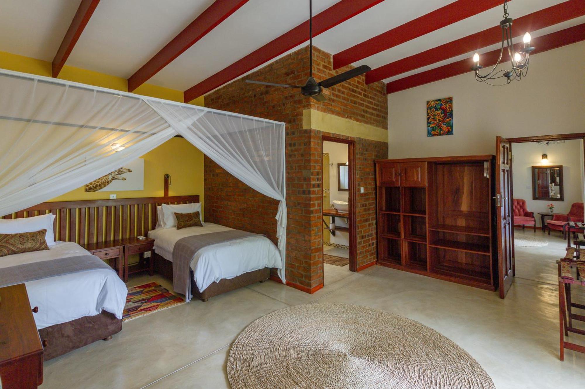 The Courtney Lodge Victoria Falls Exterior foto
