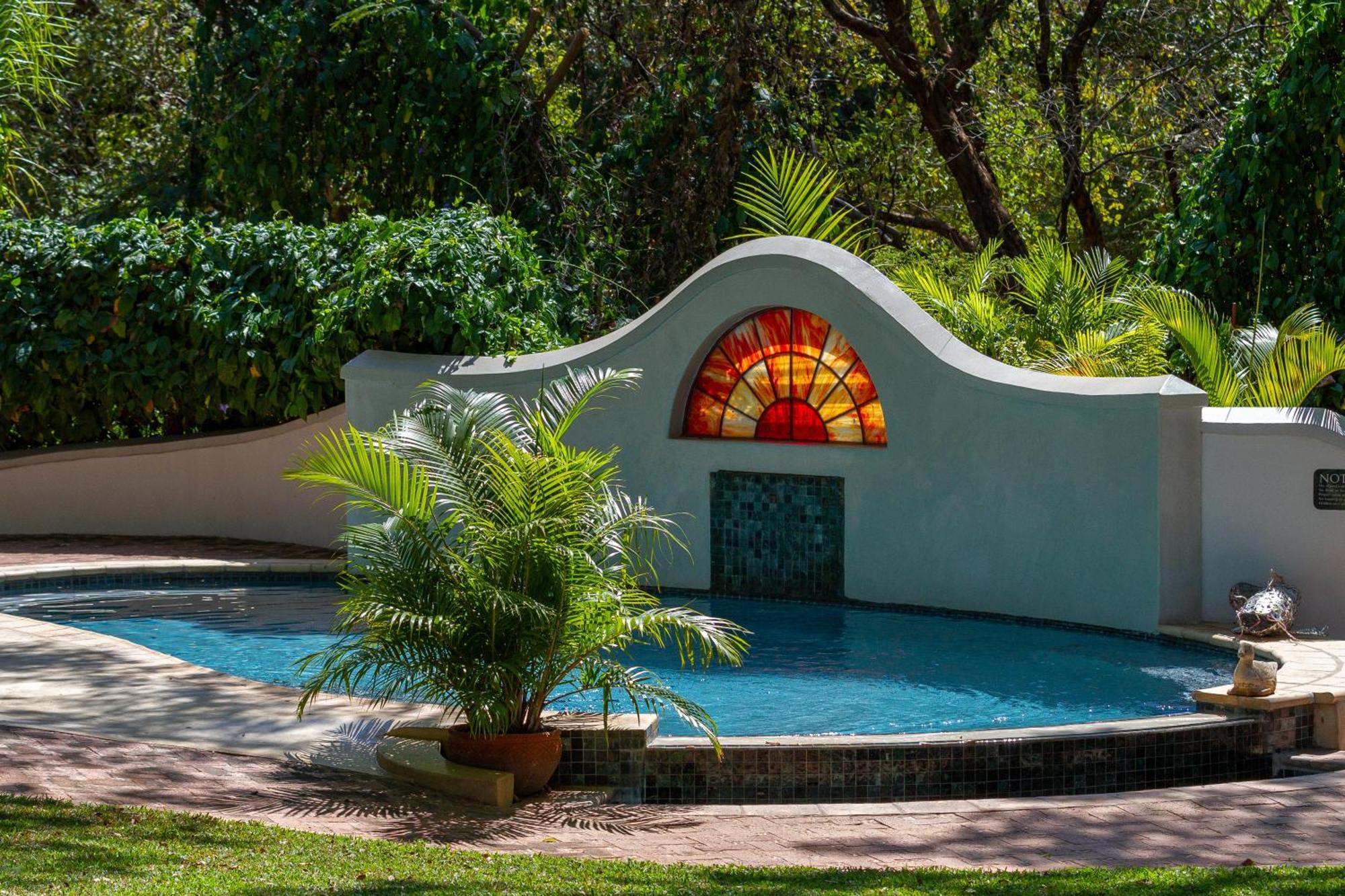The Courtney Lodge Victoria Falls Exterior foto